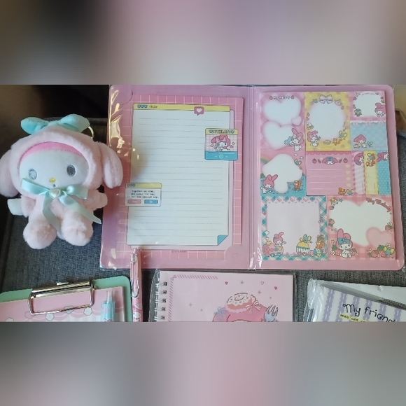 My Melody Gift Set -Sanrio- Notebooks, Bookmarks, Plush, Keychain, Stickers - Picture 4 of 4